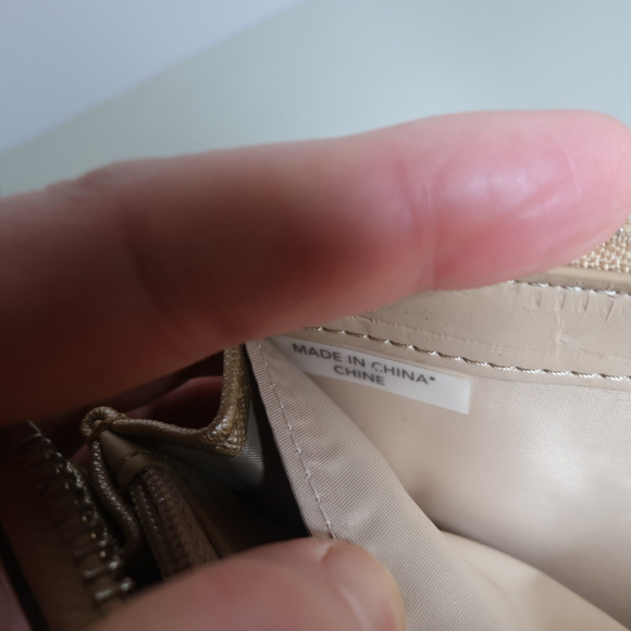 Coach Leather Zip-Around Bifold Wallet Gold with Front Slip Pocket 8 Card Slots - Picture 7 of 8